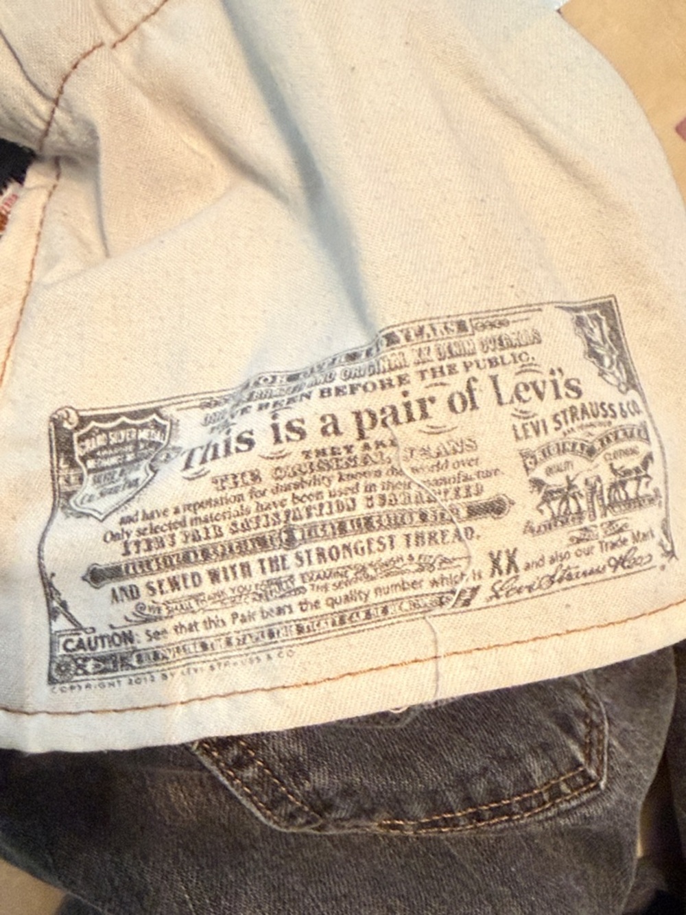 LEVI’S Men's 501 Straight Leg Button-Fly Jeans 38x34 - Picture 6 of 9